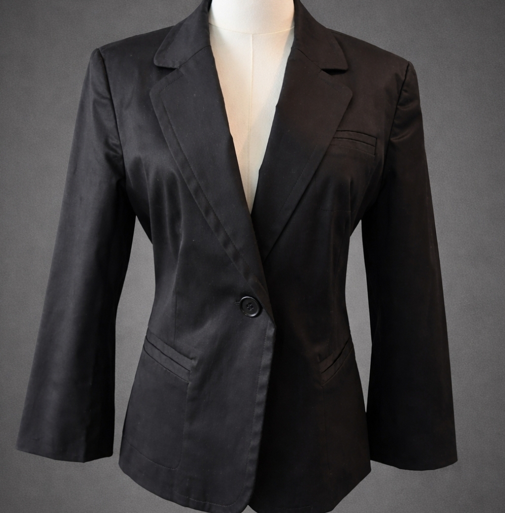 Club Monaco Wonenus Elegant Black Blazer